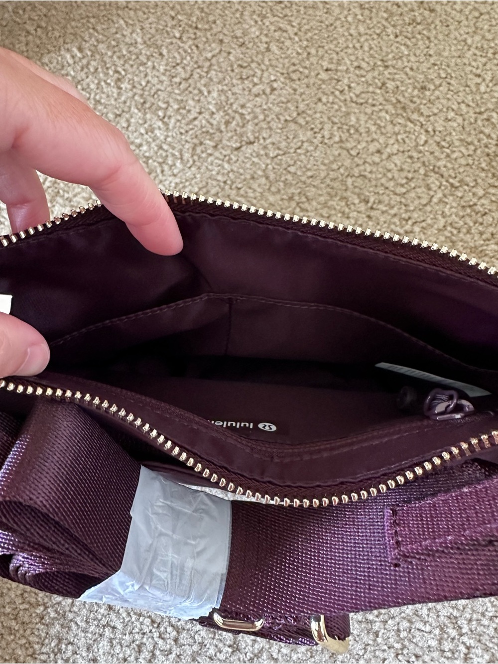 Lululemon City Essentials Small Shoulder Bag 3L- Plum with Gold Hardware - Picture 7 of 9